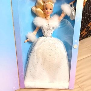 winter snow ❄️ Barbie Collectors Edition doll New